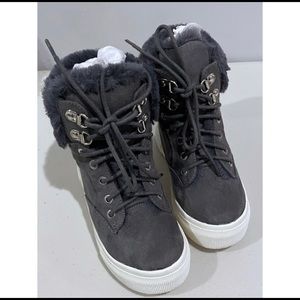 Dolce Vita Girls Sneaker Boots